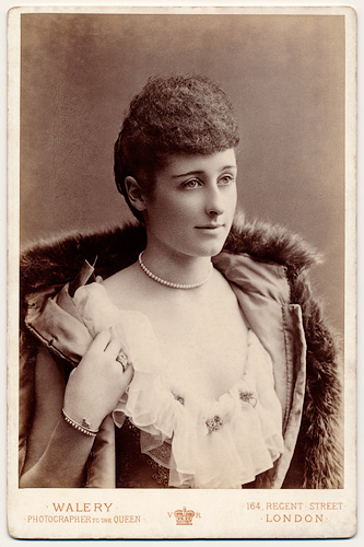 Cabinet Card by Walery - London